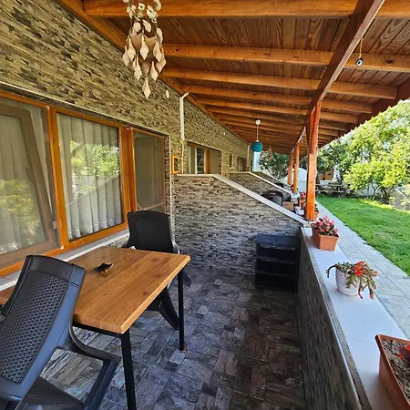 Проживание в семье Melanur