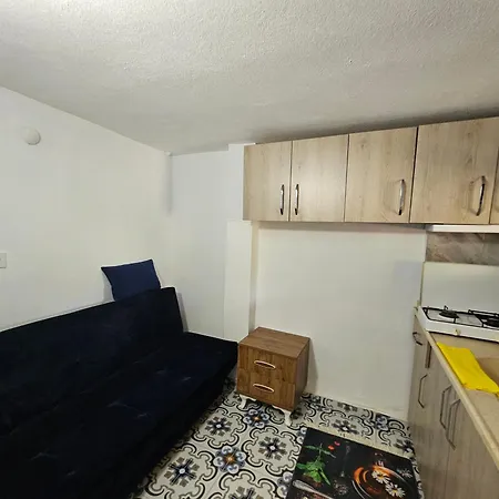 Melanur Privatunterkunft