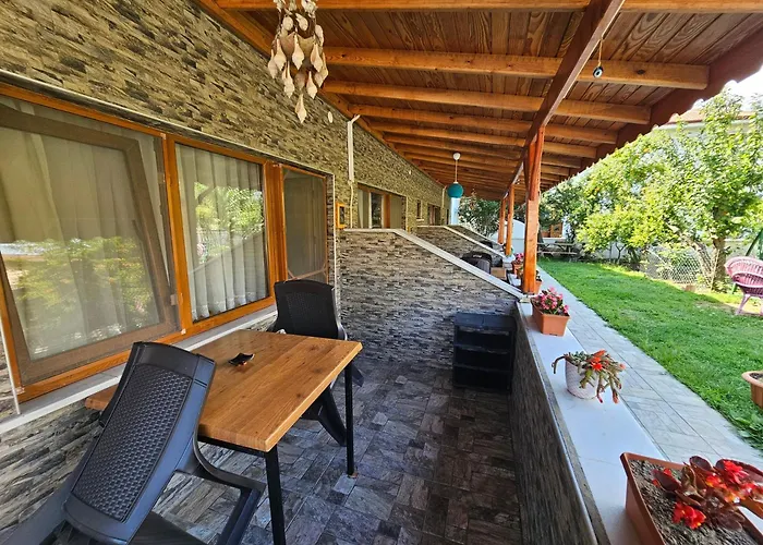 Проживание в семье Melanur