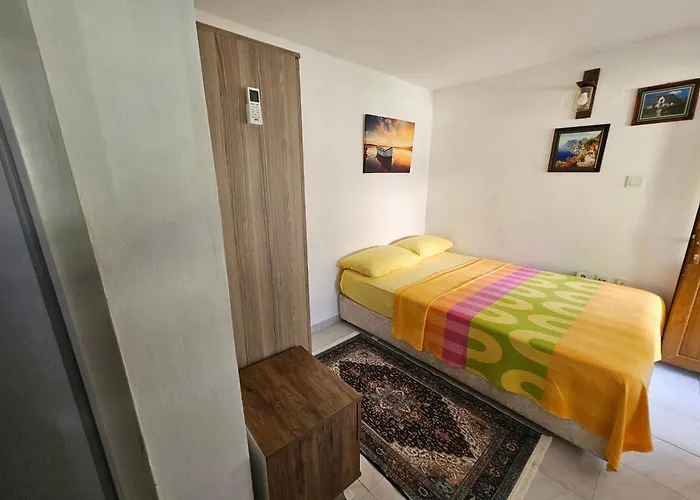 Privatunterkunft Melanur